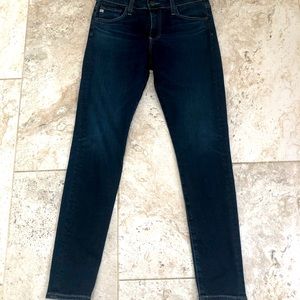 AG The Farrah Skinny Ankle size 28R
